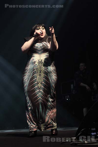BETH DITTO - 2011-05-27 - PARIS - Nef Nord - Grande Halle - 